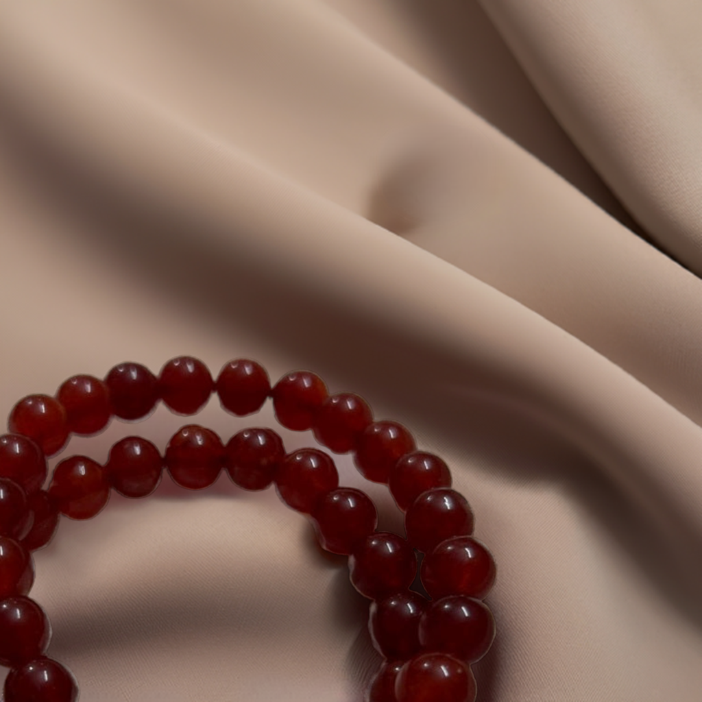 Red Carnelian Crystal Bracelet - Enhance Your Creativity and Leadership Qualities